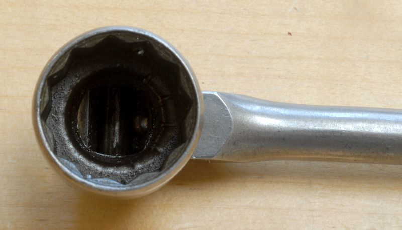 Plomb_CustomFlexHead_joint-down_interior_800px.jpg